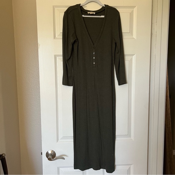 L’Agence Aurora Henley Dress - Picture 2 of 6